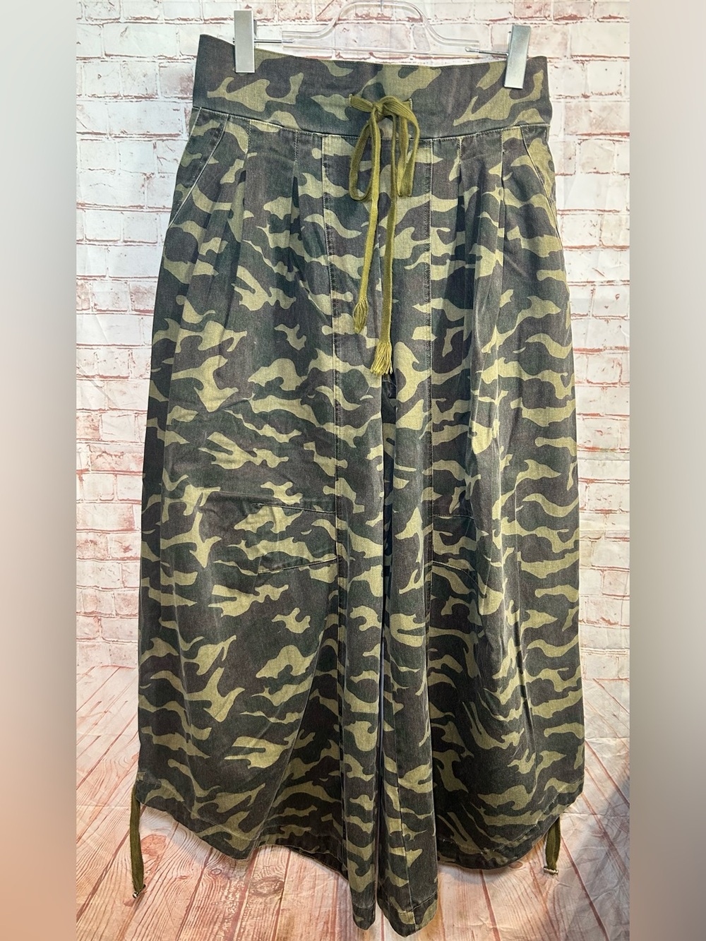 Blue Velvet Camo Wide Leg Boho Palazzo Drawstring Utility Cargo Pants Sz Large - Picture 2 of 7
